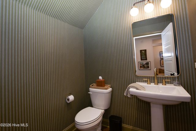 8 Raintree Court, Pinehurst, NC 28374