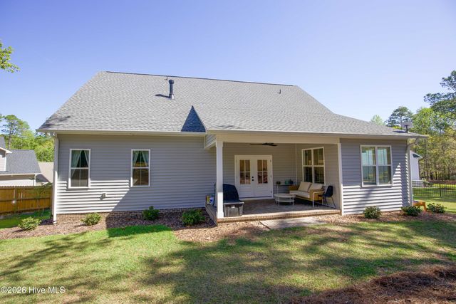 8 Raintree Court, Pinehurst, NC 28374