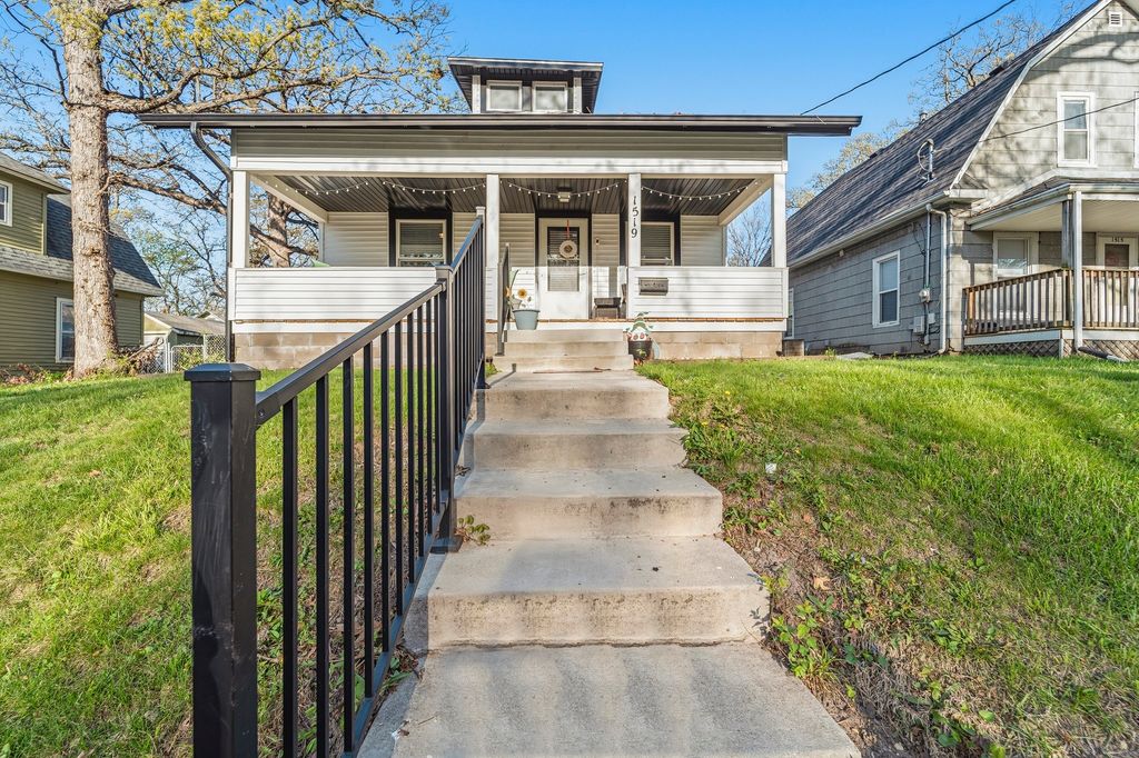 1519 32nd Street, Des Moines, IA 50311