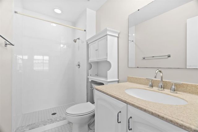 12668 CASTLE HILL DRIVE, Tampa, FL 33624