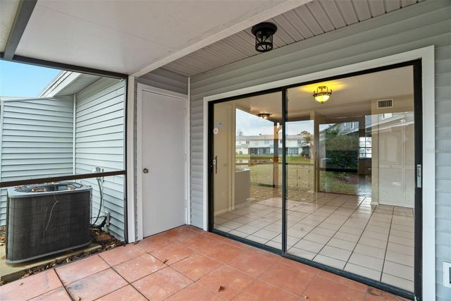 12668 CASTLE HILL DRIVE, Tampa, FL 33624