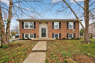 804 Janet Street, Versailles, KY 40383