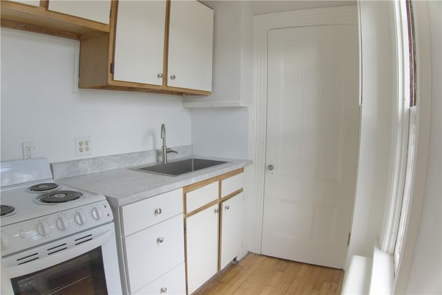 765 Park Avenue 2C, Cranston, RI 02910