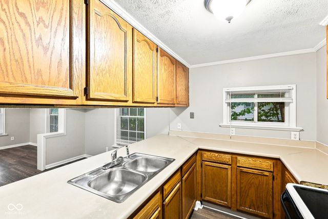 848 S Belleview Place, Indianapolis, IN 46221