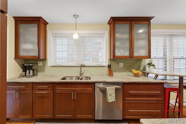 7435 Cornell Avenue, St Louis, MO 63130