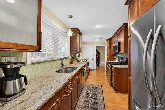 7435 Cornell Avenue, St Louis, MO 63130