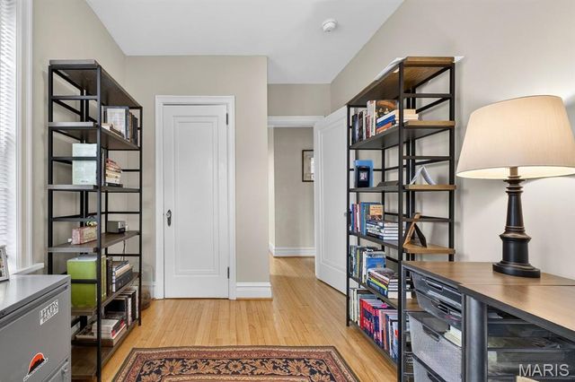 7435 Cornell Avenue, St Louis, MO 63130