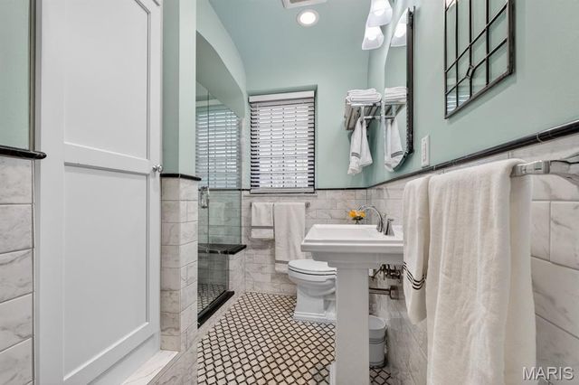 7435 Cornell Avenue, St Louis, MO 63130