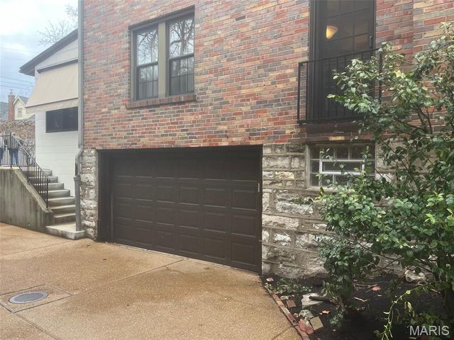 7435 Cornell Avenue, St Louis, MO 63130