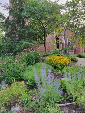 7435 Cornell Avenue, St Louis, MO 63130