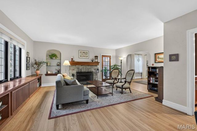 7435 Cornell Avenue, St Louis, MO 63130