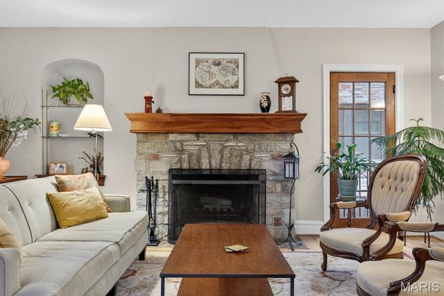 7435 Cornell Avenue, St Louis, MO 63130