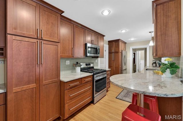 7435 Cornell Avenue, St Louis, MO 63130