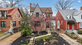 7435 Cornell Avenue, St Louis, MO 63130