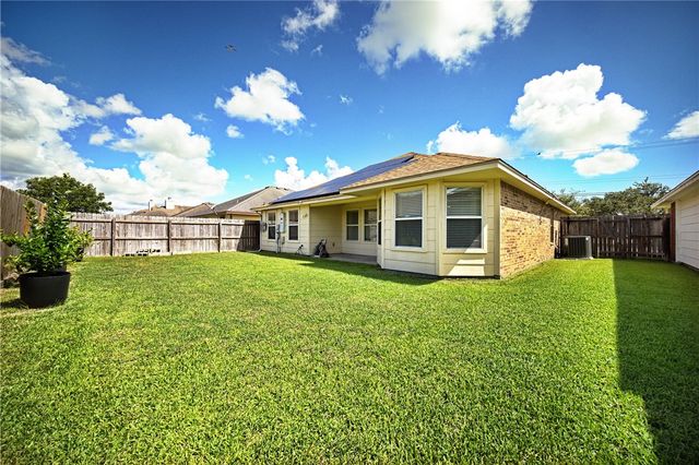 3137 Masterson Dr, Corpus Christi, TX 78415