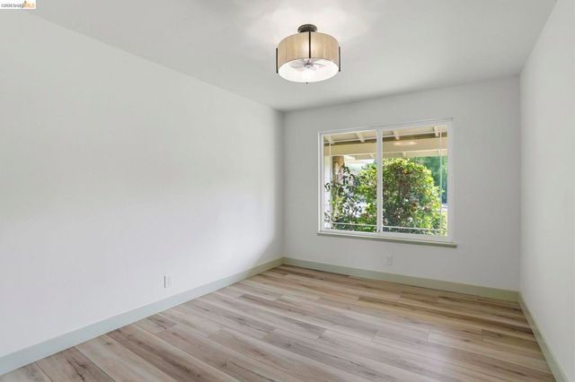 2438 Merritt Pl, Livermore, CA 94550