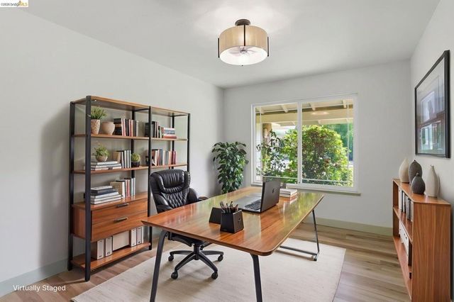 2438 Merritt Pl, Livermore, CA 94550