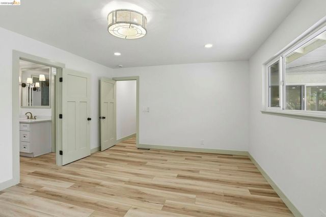 2438 Merritt Pl, Livermore, CA 94550