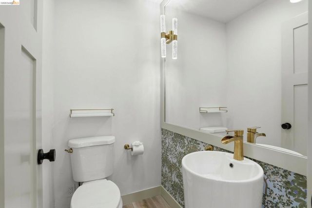 2438 Merritt Pl, Livermore, CA 94550