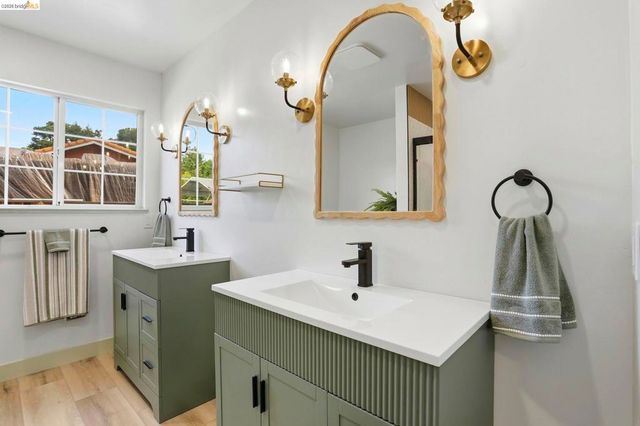 2438 Merritt Pl, Livermore, CA 94550