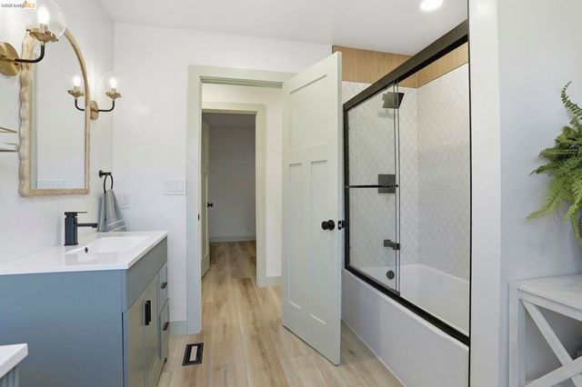 2438 Merritt Pl, Livermore, CA 94550