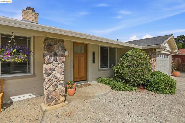 2438 Merritt Pl, Livermore, CA 94550