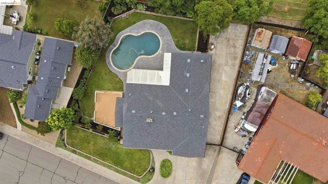 2438 Merritt Pl, Livermore, CA 94550