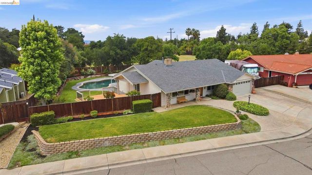 2438 Merritt Pl, Livermore, CA 94550