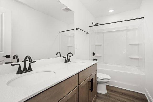 1543 Oak Springs Drive, Columbia, TN 38401