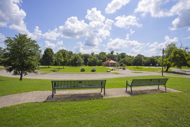 1543 Oak Springs Drive, Columbia, TN 38401