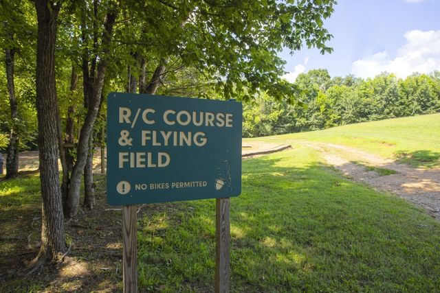1543 Oak Springs Drive, Columbia, TN 38401