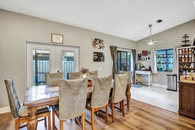 7540 NW 79th Avenue T5, Tamarac, FL 33321