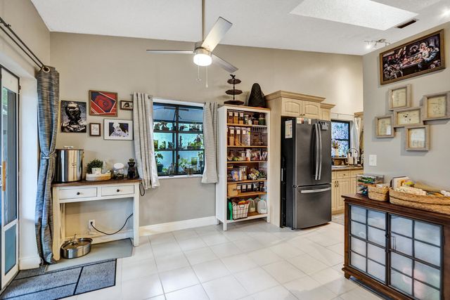 7540 NW 79th Avenue T5, Tamarac, FL 33321