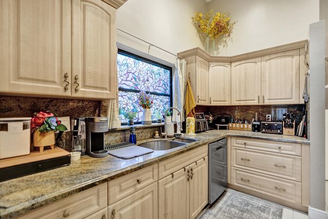 7540 NW 79th Avenue T5, Tamarac, FL 33321