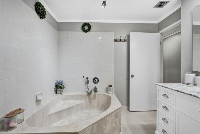 7540 NW 79th Avenue T5, Tamarac, FL 33321