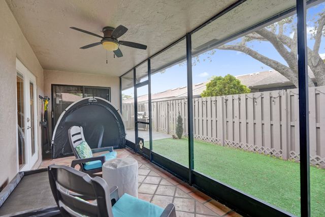 7540 NW 79th Avenue T5, Tamarac, FL 33321