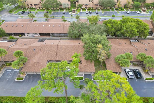 7540 NW 79th Avenue T5, Tamarac, FL 33321