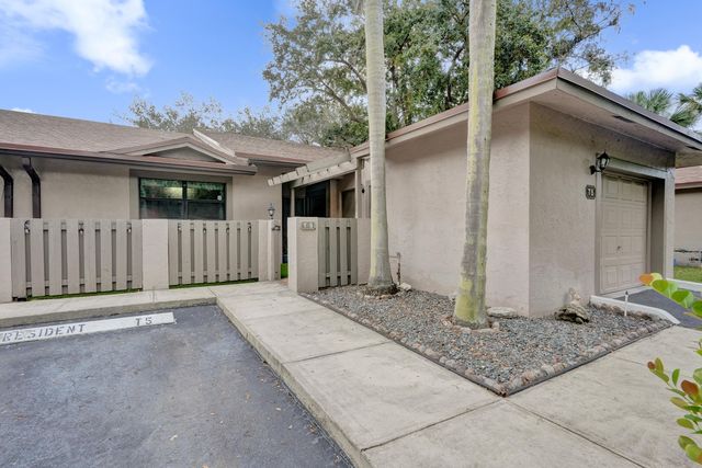 7540 NW 79th Avenue T5, Tamarac, FL 33321