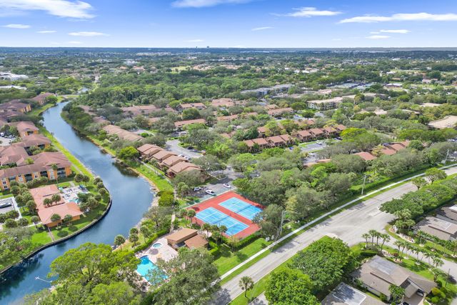 7540 NW 79th Avenue T5, Tamarac, FL 33321