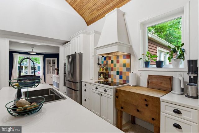 14 UTAH AVE, Cherry Hill, NJ 08002