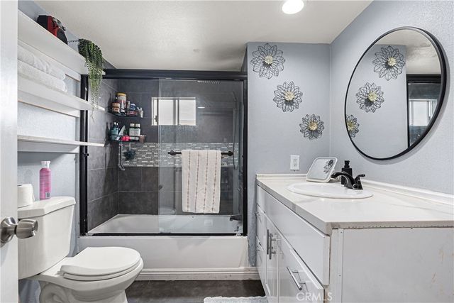 760 E 9TH 117, San Bernardino, CA 92410