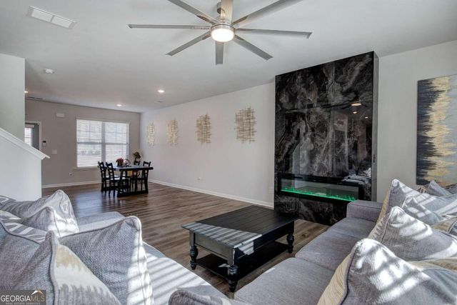 502 Mcginnis Circle, Calhoun, GA 30701
