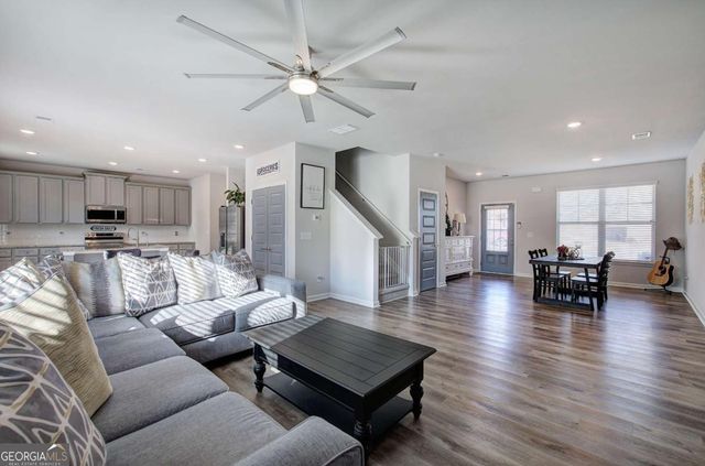 502 Mcginnis Circle, Calhoun, GA 30701