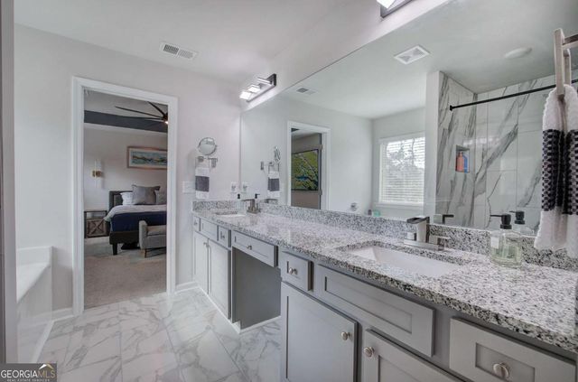502 Mcginnis Circle, Calhoun, GA 30701