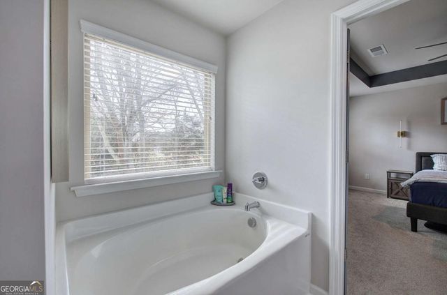 502 Mcginnis Circle, Calhoun, GA 30701