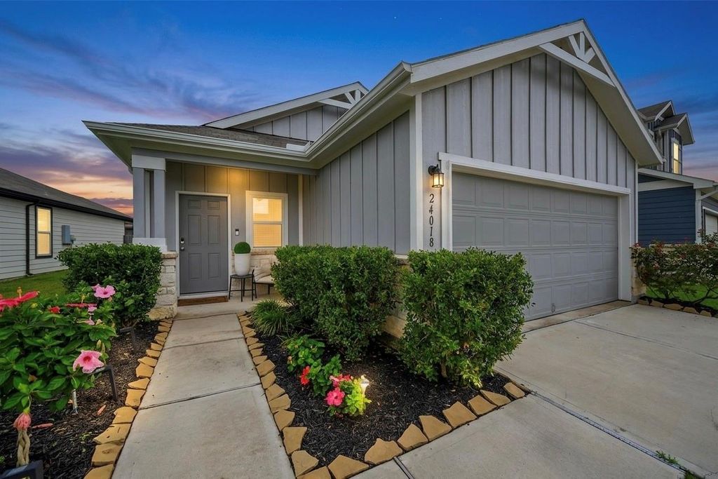 24018 Prairie Dust Drive, Hockley, TX 77447