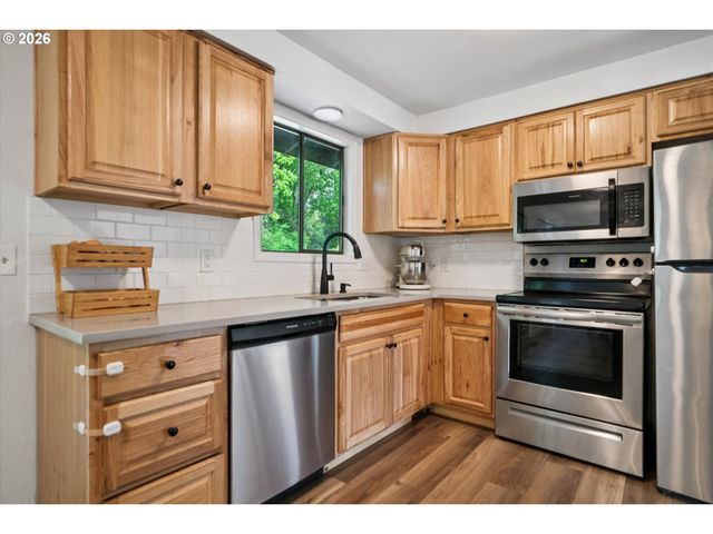 3435 6TH Ave, Salem, OR 97302