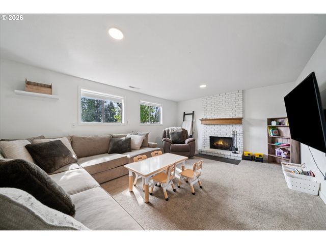 3435 6TH Ave, Salem, OR 97302