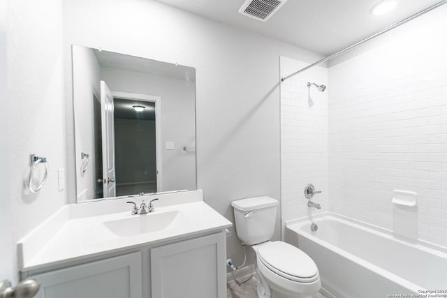 14740 SYCAMORE XING, San Antonio, TX 78252