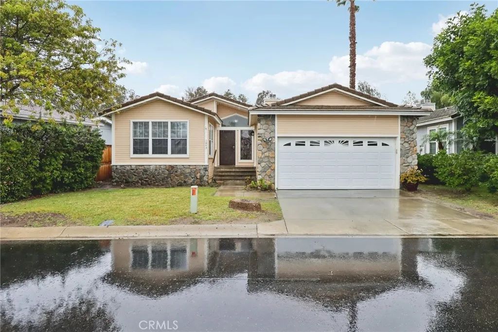 1043 Kite, Vista, CA 92081